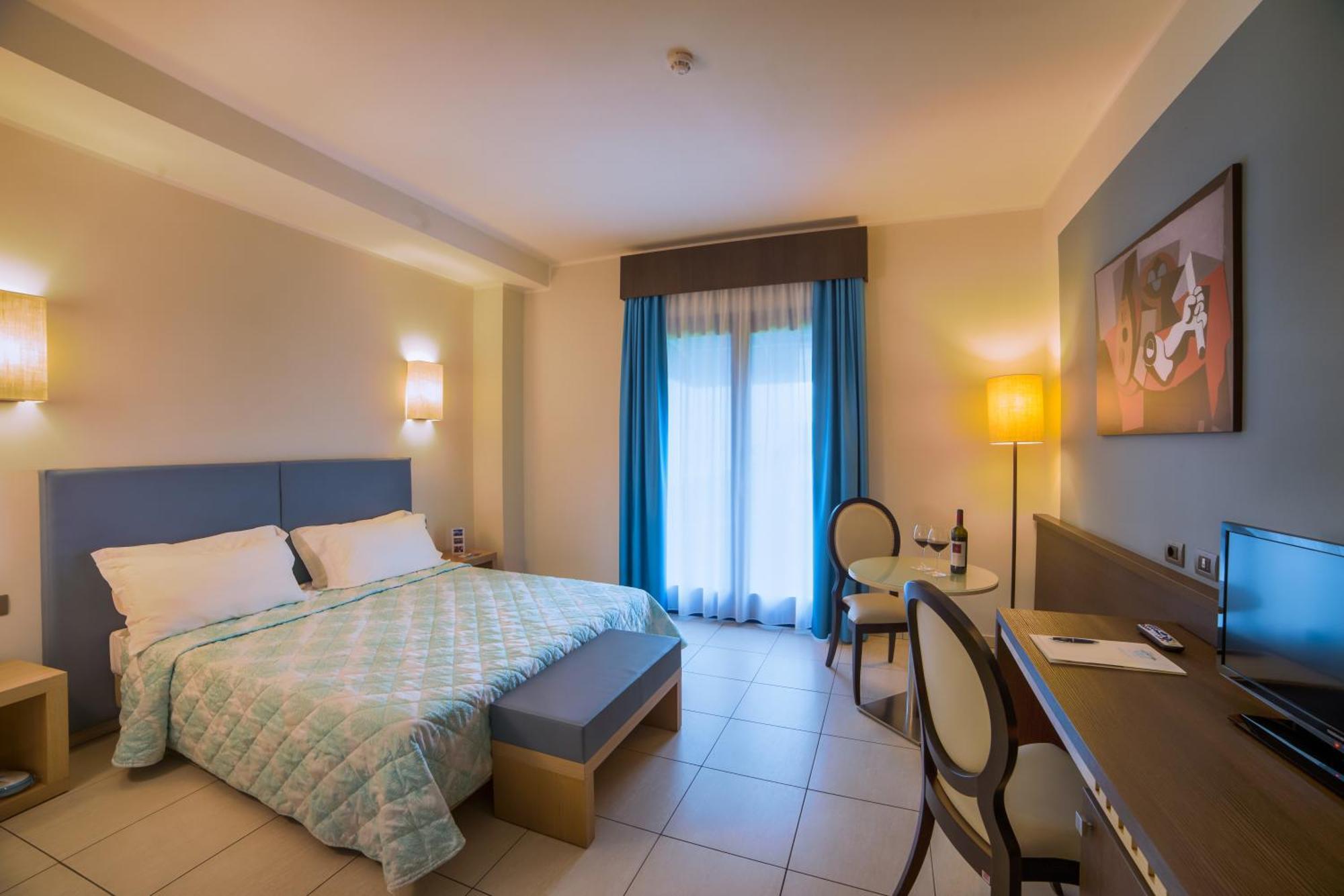 Lu' Hotel Carbonia Exteriér fotografie